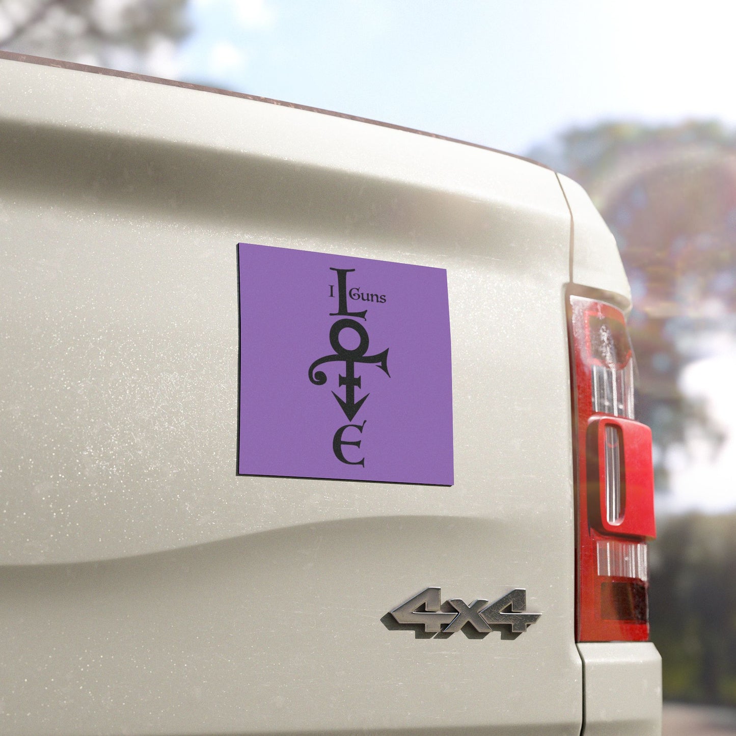 "I Love Guns" Car Magnet - Unique Automotive Decal for Gun Enthusiasts