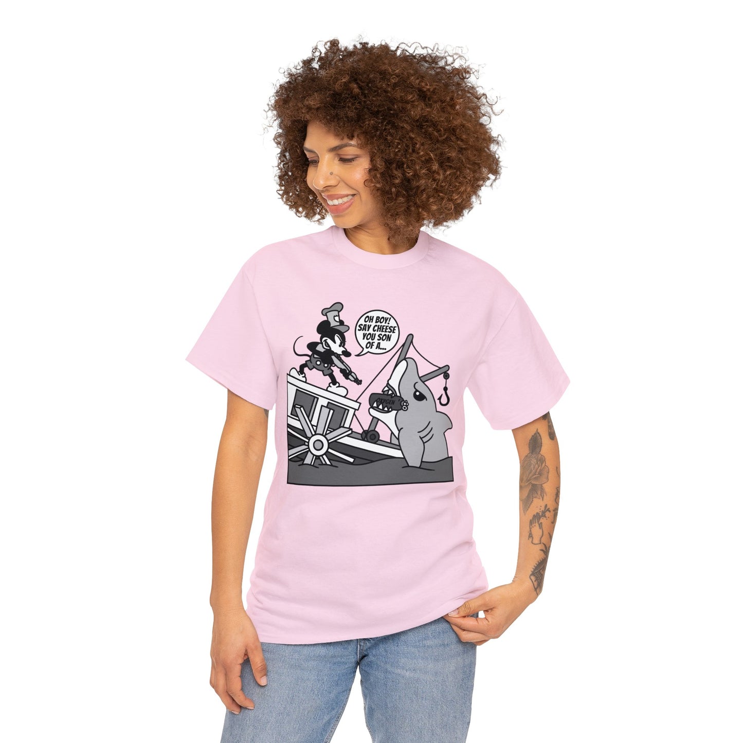 Willie vs. Bruce! Unisex Heavy Cotton Tee