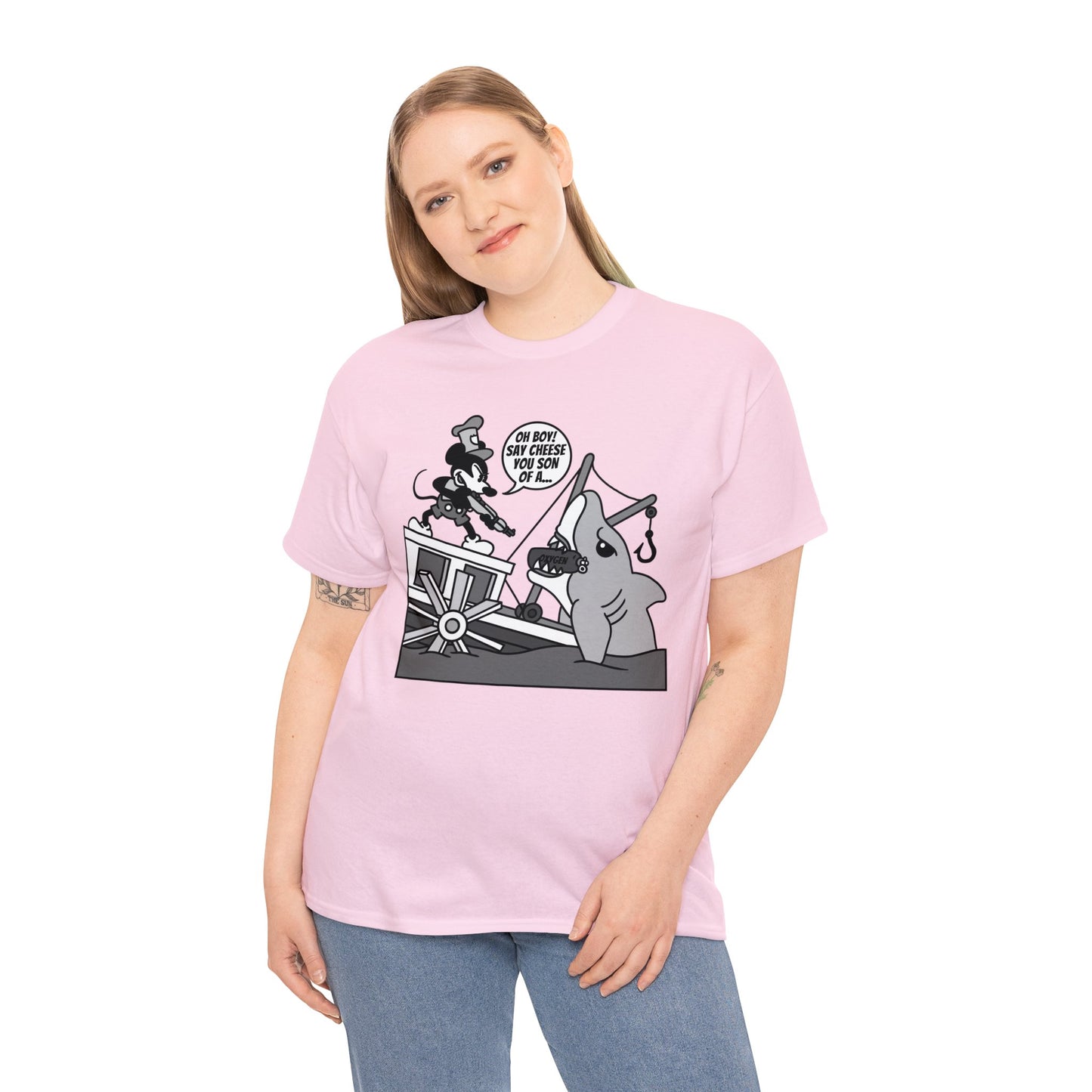 Willie vs. Bruce! Unisex Heavy Cotton Tee